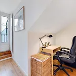 Charming 1br With Terrace Views Of Bridge | By Airnest شقة *