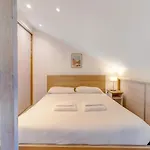 شقة Charming 1br With Terrace Views Of Bridge | By Airnest