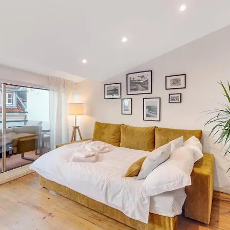 Apartament Charming 1br With Terrace Views Of Bridge | By Airnest Lizbona