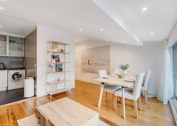 Charming 1br With Terrace Views Of Bridge | By Airnest *