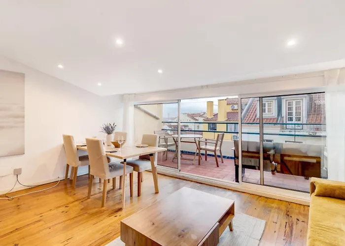 דירה Charming 1br With Terrace Views Of Bridge | By Airnest *