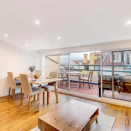 Apartament Charming 1br With Terrace Views Of Bridge | By Airnest *