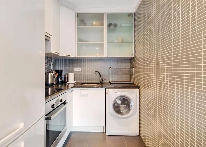 Charming 1br With Terrace Views Of Bridge | By Airnest Апартаменты
